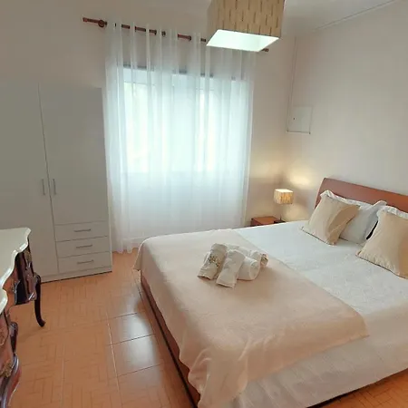 公寓 Lucia's Place *